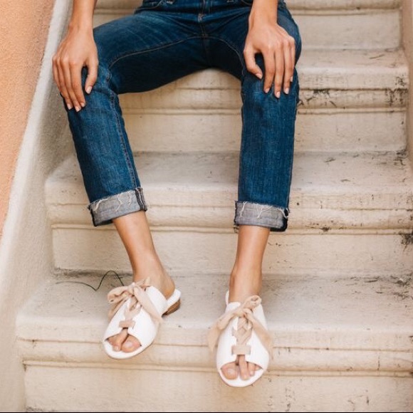 NIB Nude Soft Laces Chic Mule Slide Sandals - Picture 2 of 8